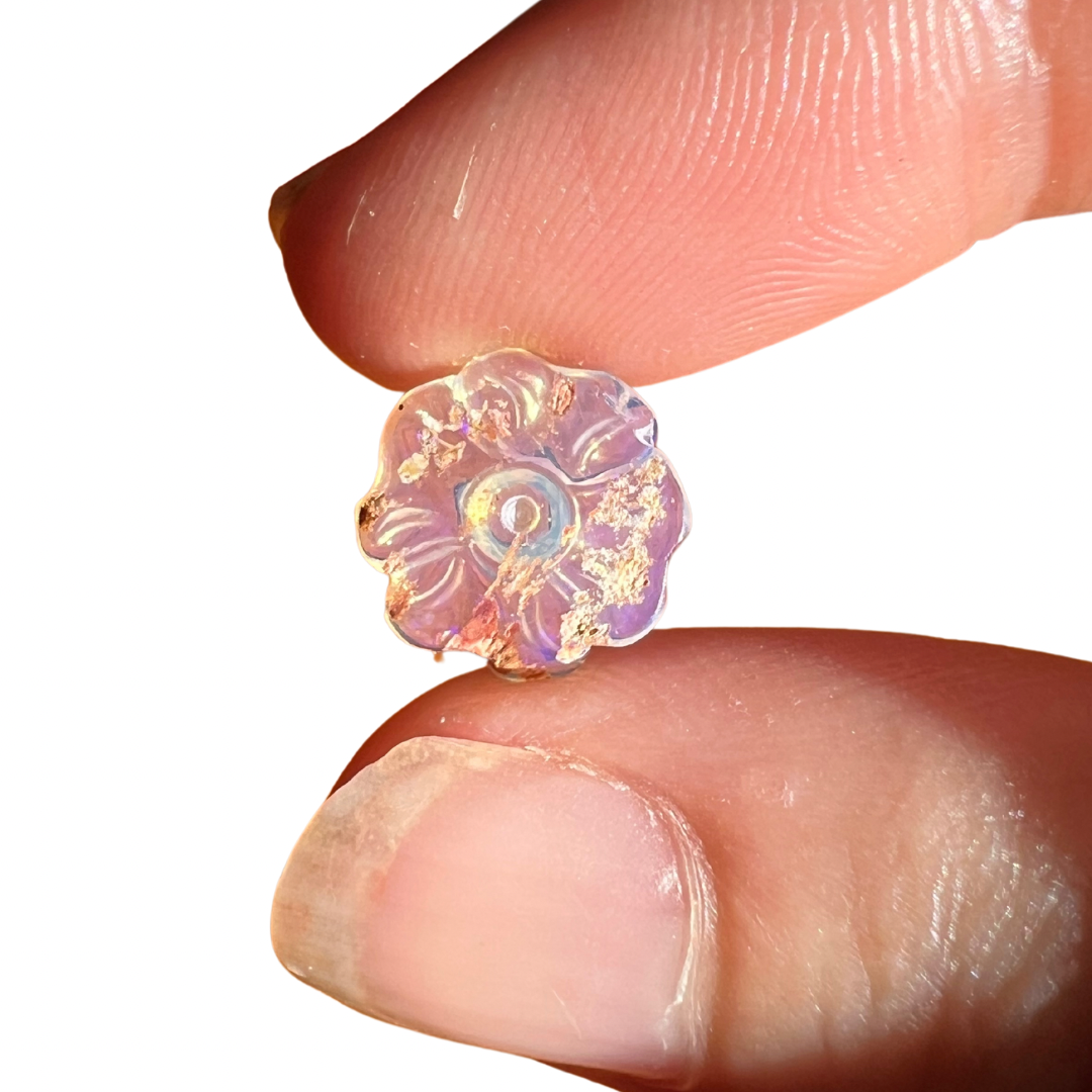 1.47 Ct wood replacement opal flower carving