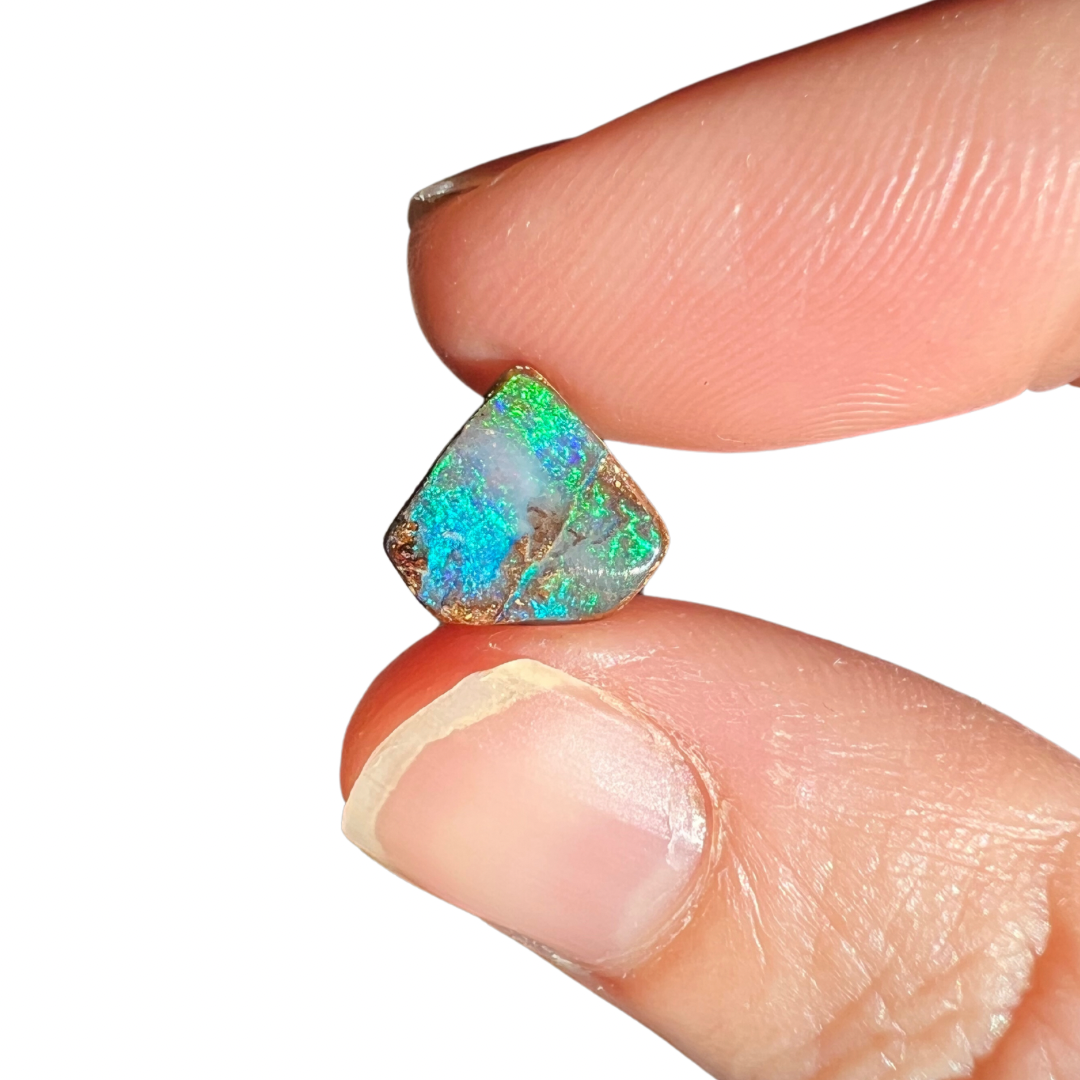 2.10 extra small boulder opal