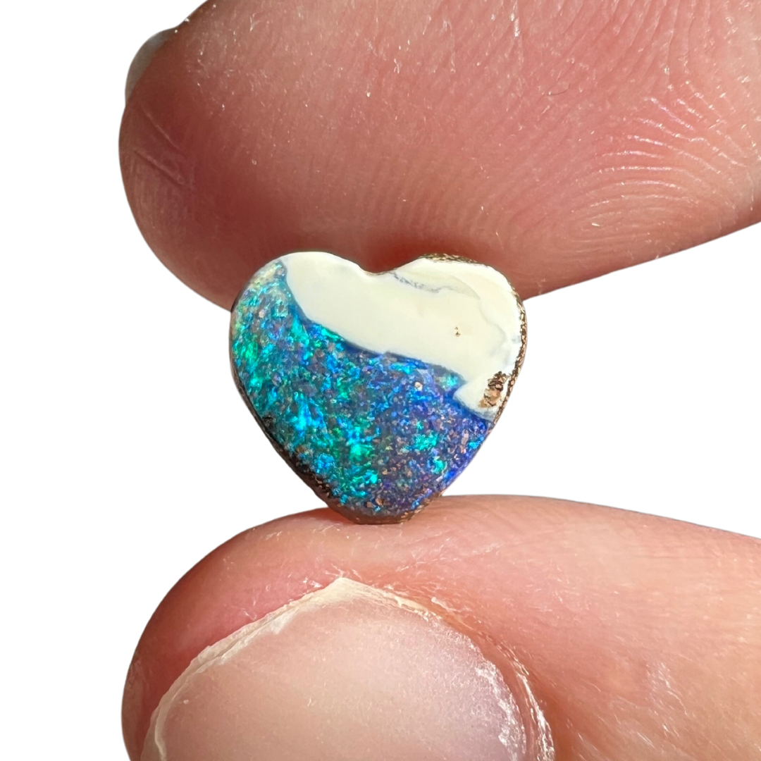 1.59 Ct extra small heart boulder opal