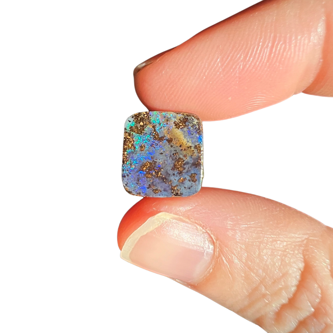 5.64 Ct small boulder opal