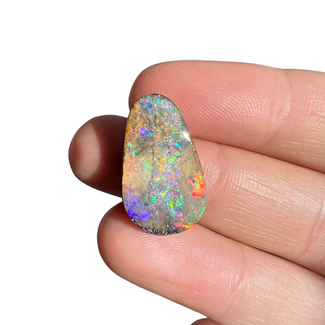 9.59 Ct rainbow boulder opal