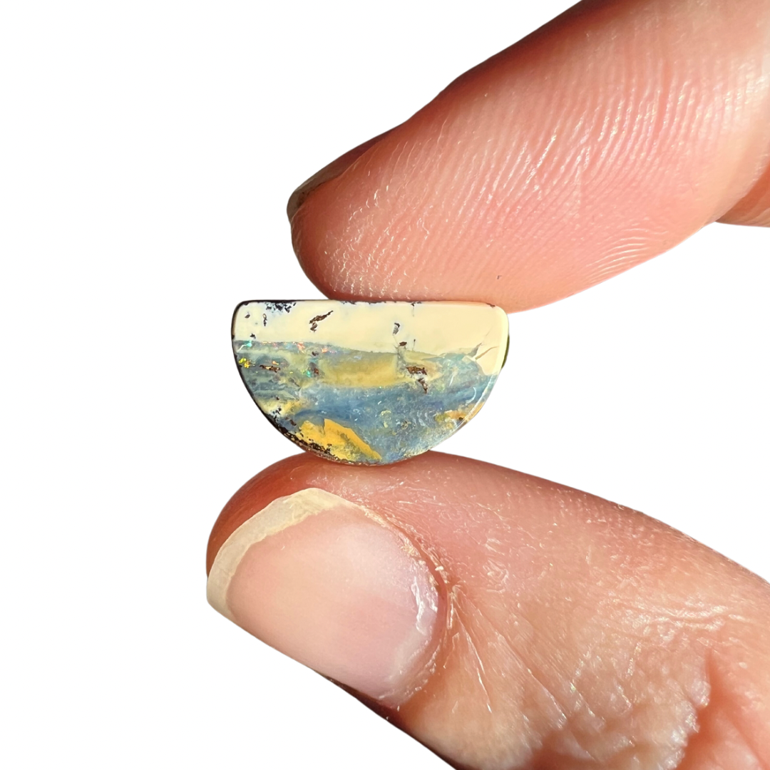 3.98 Ct small boulder opal