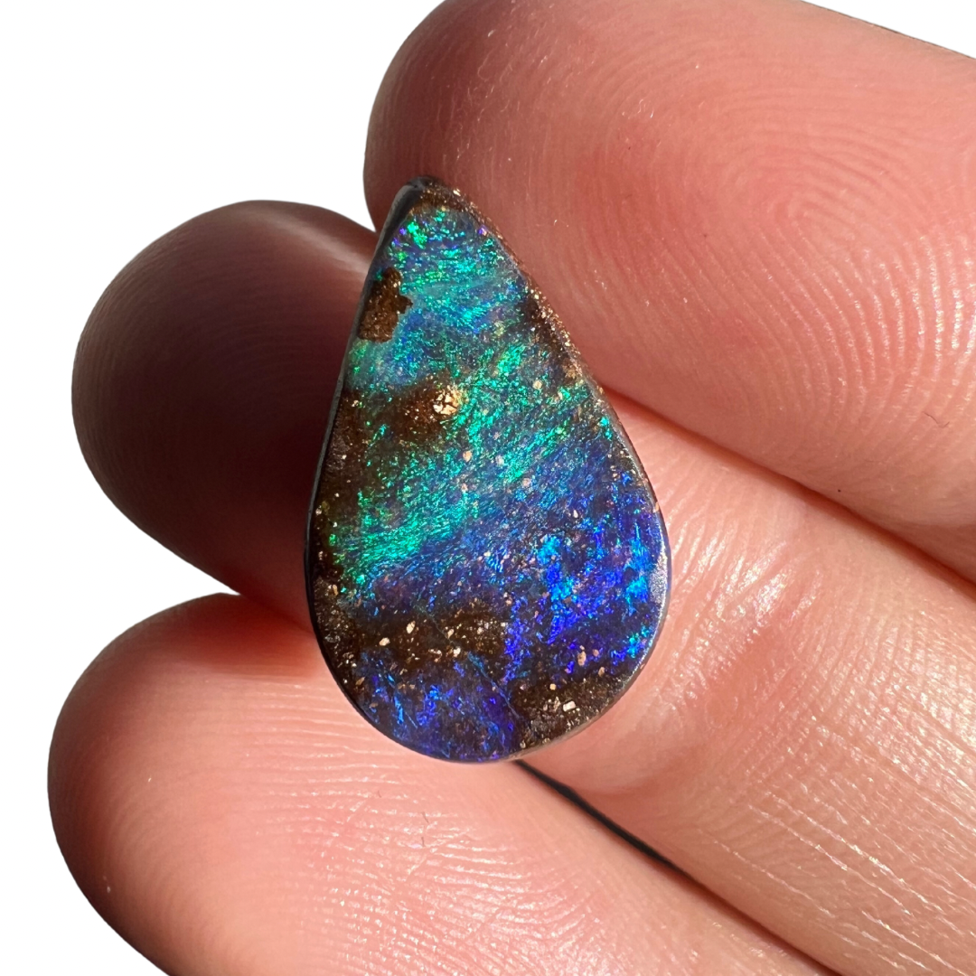 5.81 Ct green-blue boulder opal