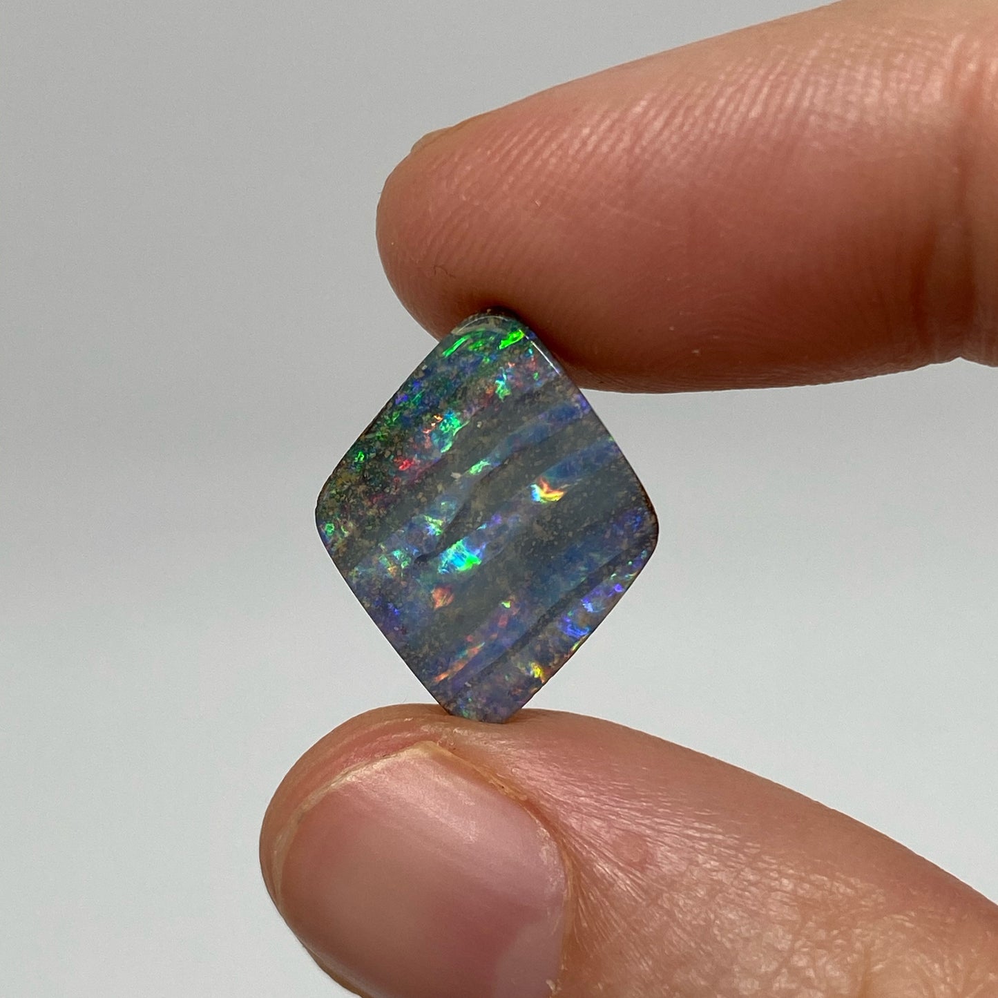 4.61 Ct rainbow stripe boulder opal
